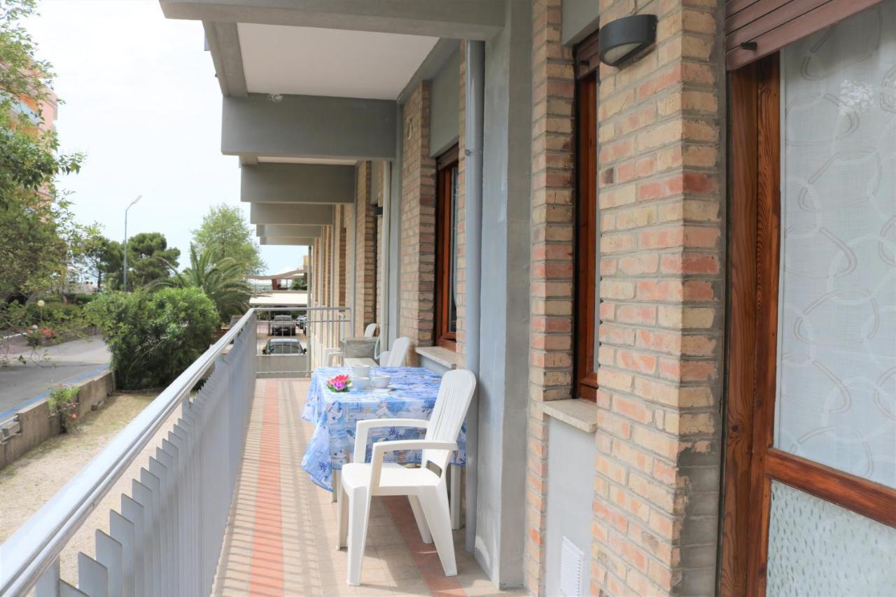 Ca' Laurana Apartment บิบิโอเน ภายนอก รูปภาพ